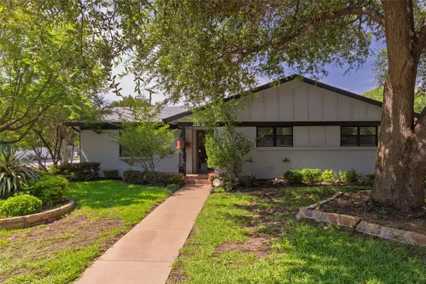 2101 Gettysburg Place, Bedford, TX 76022