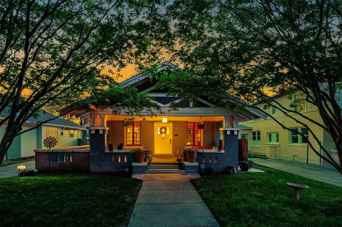 2204 6th Avenue, Fort Worth, TX 76110 - Image #1