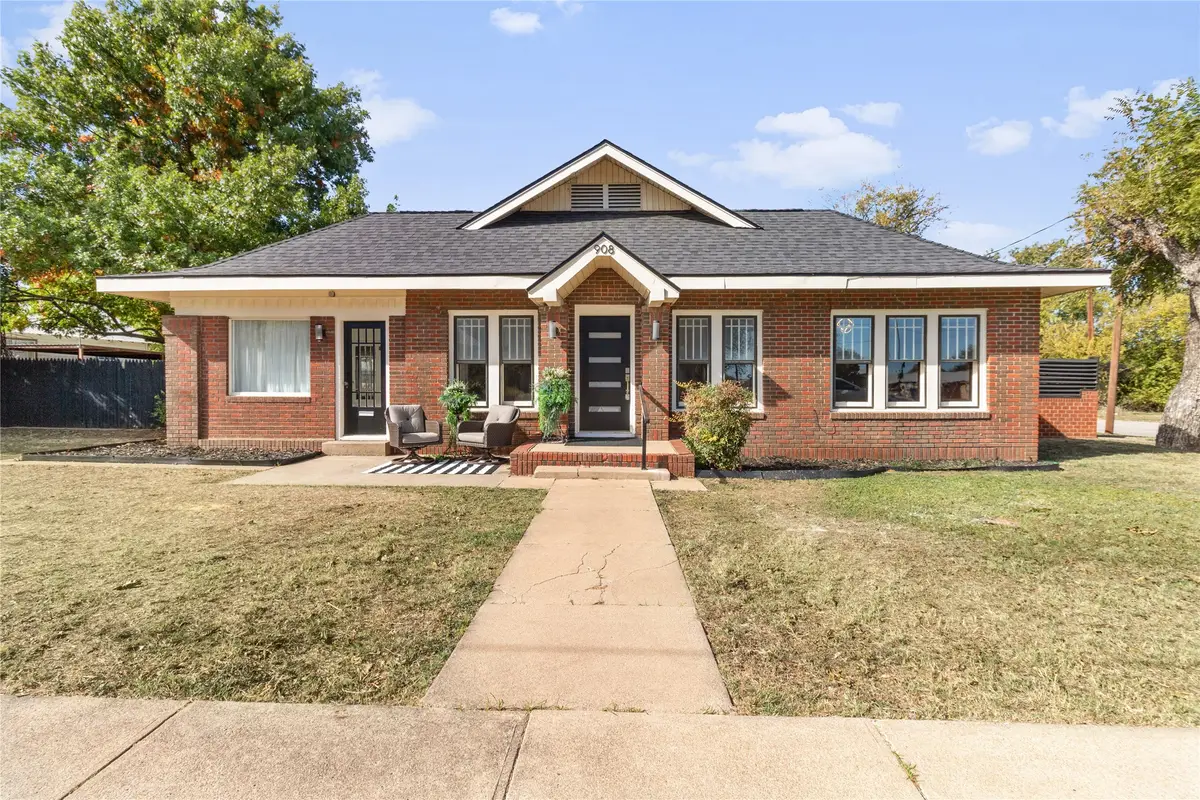 908 S Colorado Street, Coleman, TX 76834 - Image #1