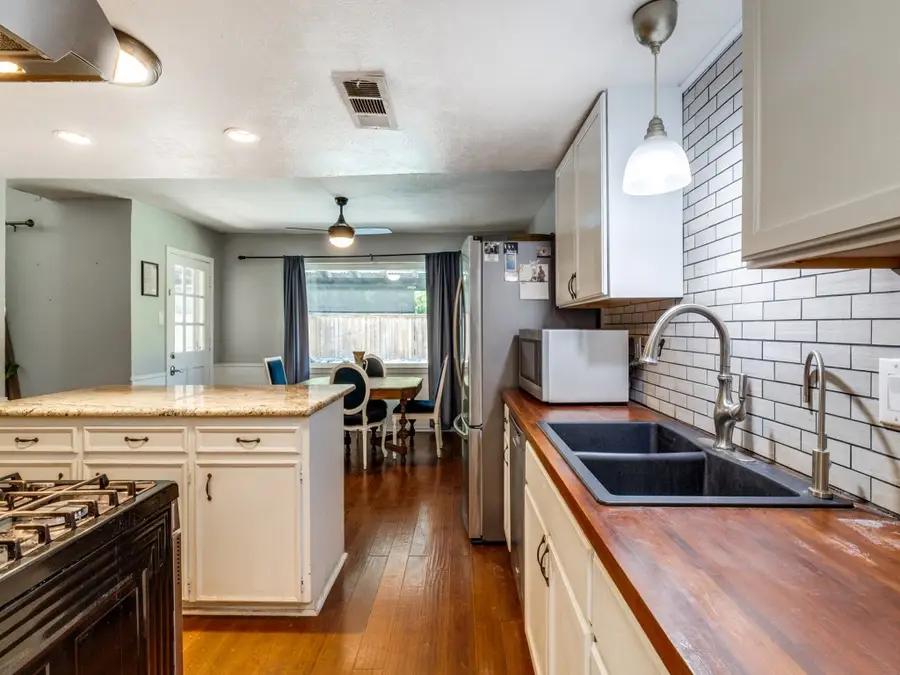 500 S Cottonwood Drive, Richardson, TX 75080 - Image #3