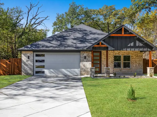 105 Oakwood Drive, Trinidad, TX 75163