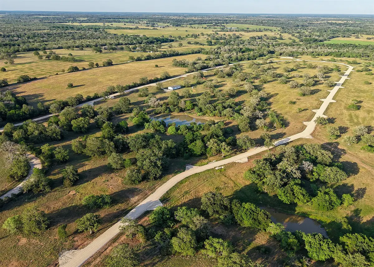 822 Main Loop Loop, Waelder, TX 78959 - #1