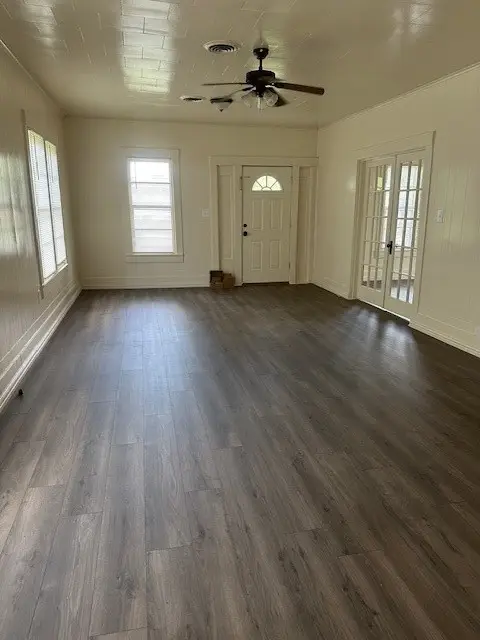 712 E Main Street, Whitesboro, TX 76273 - Image #2