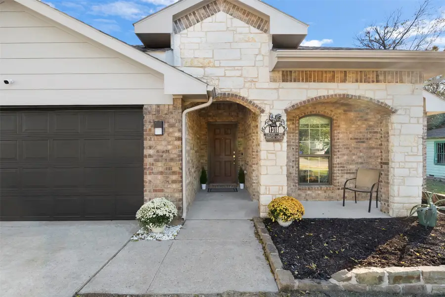 1318 Exeter Avenue, Dallas, TX 75216 - Image #2