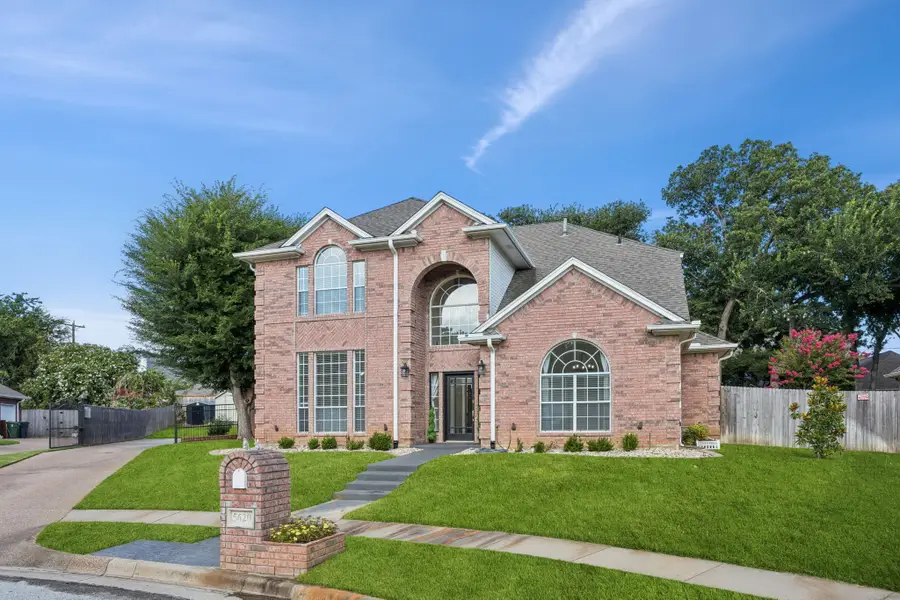 5620 S Archbridge Court, Arlington, TX 76017 - Image #2