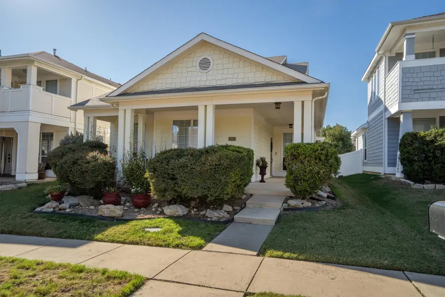 10933 Caldwell Lane, Fort Worth, TX 76179 - Image #2