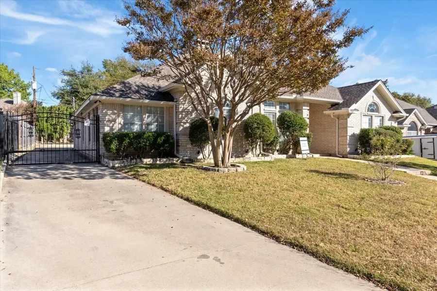 7809 Hightower Drive, North Richland Hills, TX 76182 - Image #2