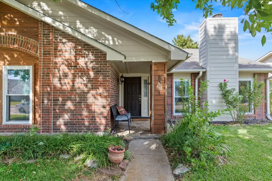 8301 Kensington Drive, Rowlett, TX 75088 - Image #3