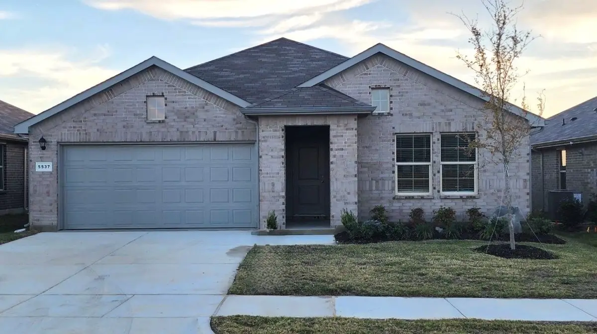 5537 Legends Way, Denton, TX 76249 - Image #1