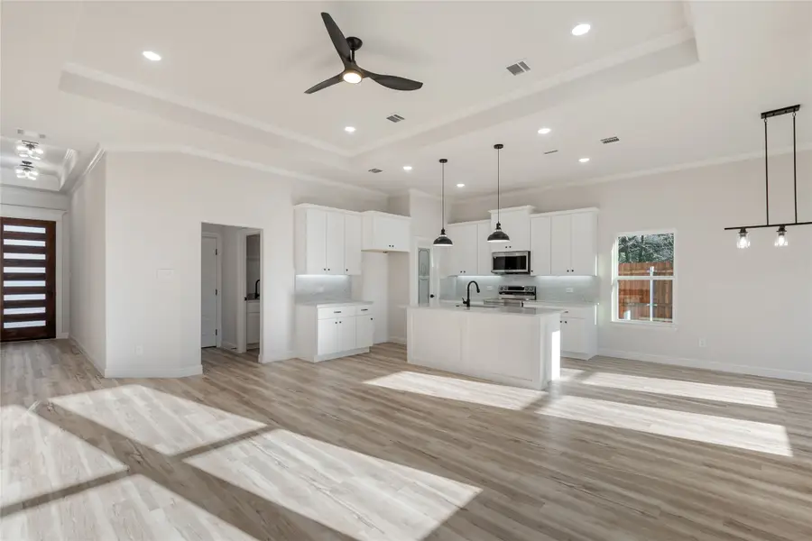 3632 Arrowhead Circle, Granbury, TX 76048 - Image #2