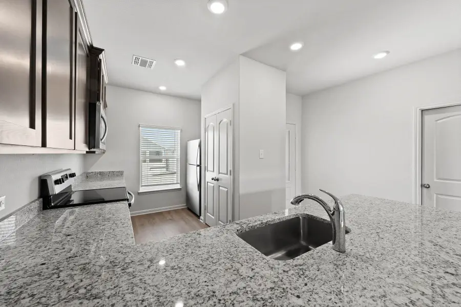 10141 Throttle Lane, Fort Worth, TX 76131 - Image #3