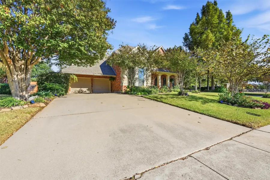 6796 Lakefront Drive, Grand Prairie, TX 75054 - Image #2