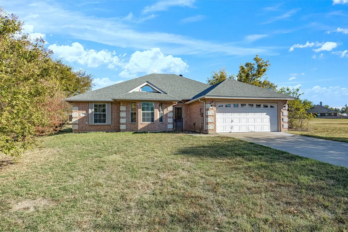 214 Driftwood Ct Court, Runaway Bay, TX 76426 - Image #1