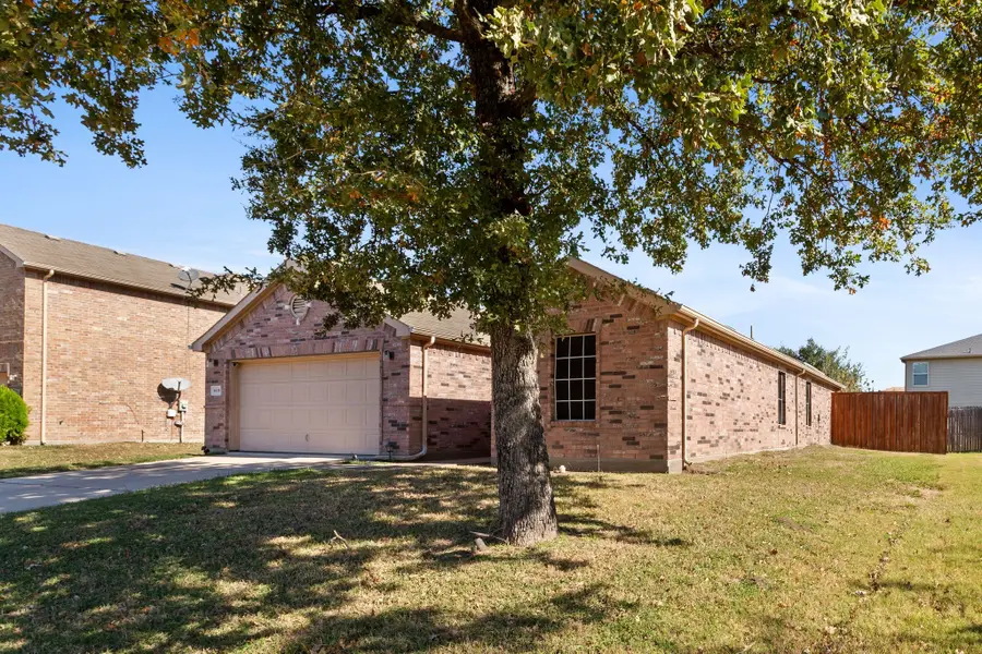 4618 Bridlewood Lane, Balch Springs, TX 75180 - Image #3