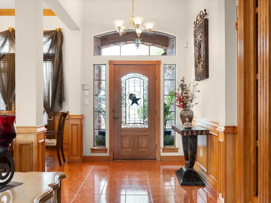 5530 N Interstate Highway 45, Ennis, TX 75119 - Image #3