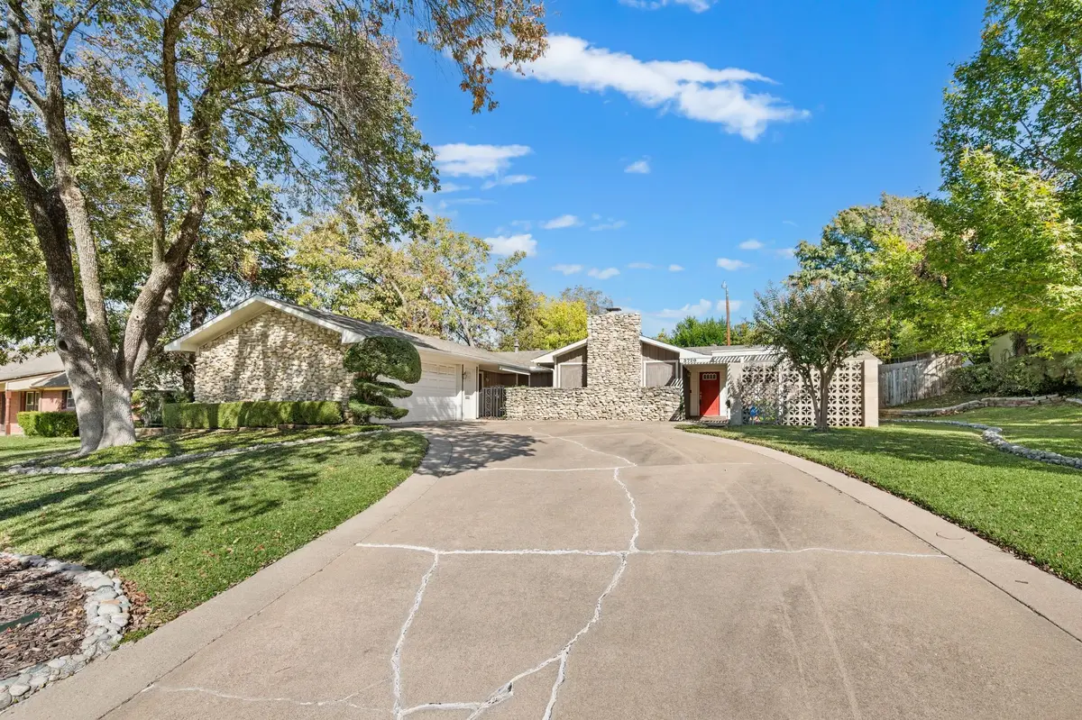 3720 Wooten Drive, Fort Worth, TX 76133 - Image #1