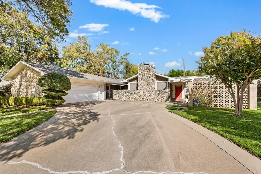 3720 Wooten Drive, Fort Worth, TX 76133 - Image #2