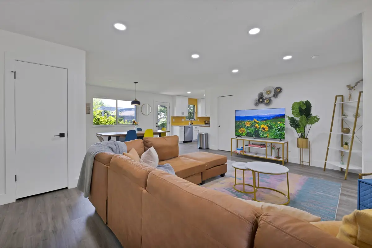 429 Melrose Drive, Richardson, TX 75080 - Image #1