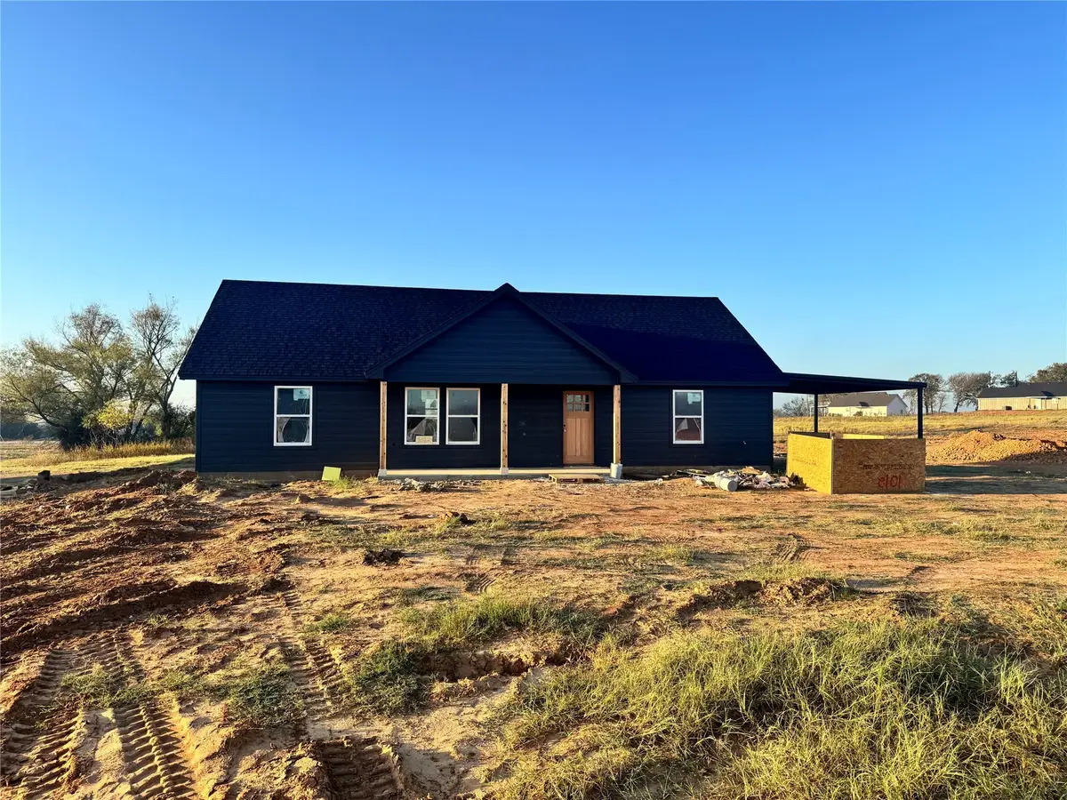 1012 Morgan Court, Springtown, TX 76082 - Image #1