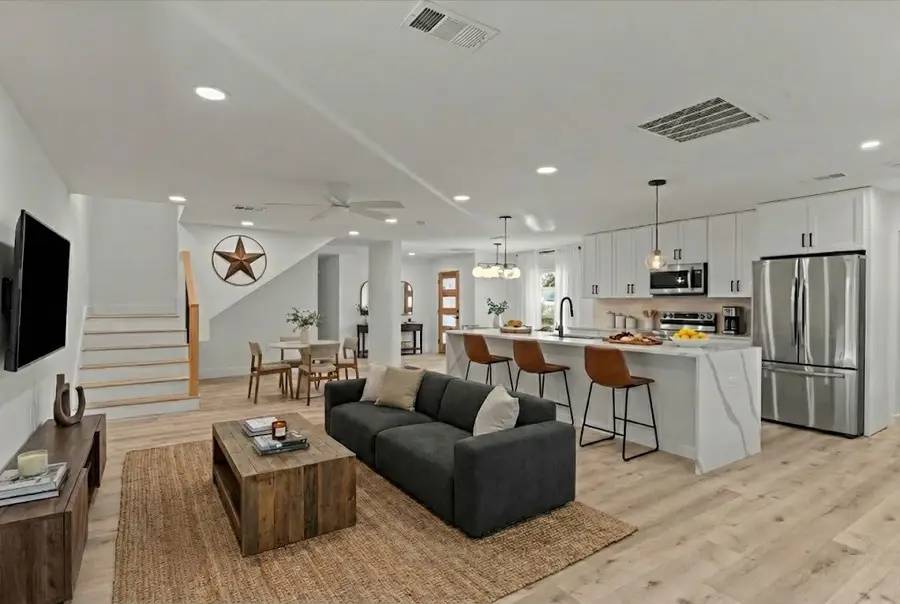 15655 Regal Hill Circle, Dallas, TX 75248 - Image #3