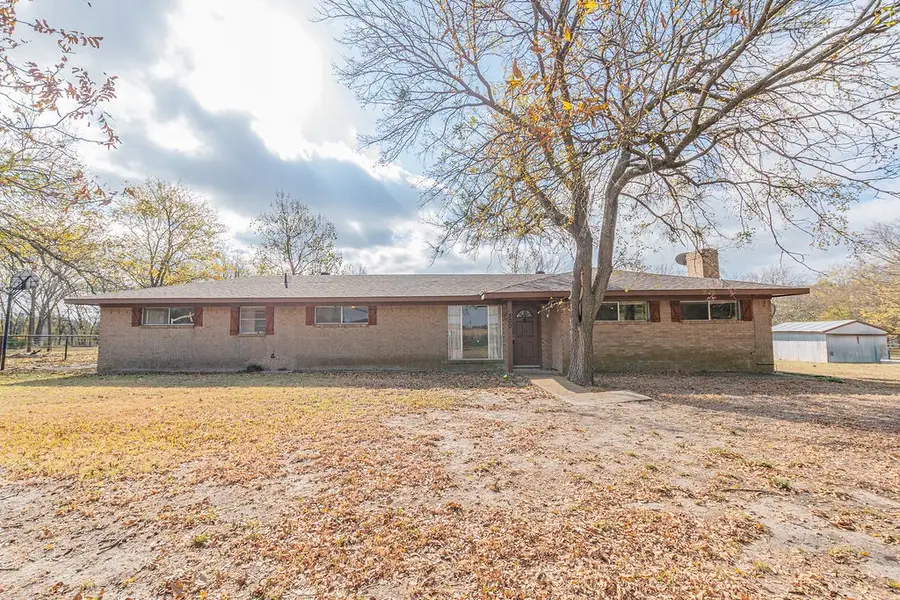 300 County Road 4550, Trenton, TX 75490 - Image #3