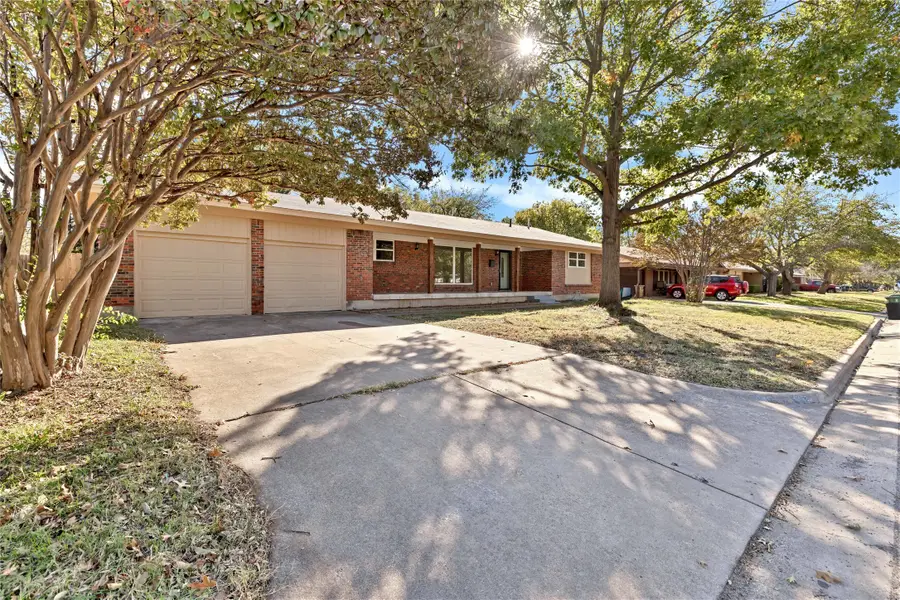 4724 Mackey Drive, North Richland Hills, TX 76180 - Image #2