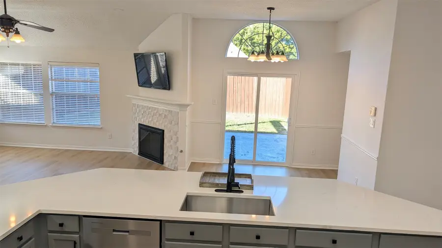 10900 Robincreek Lane, Frisco, TX 75035 - Image #3