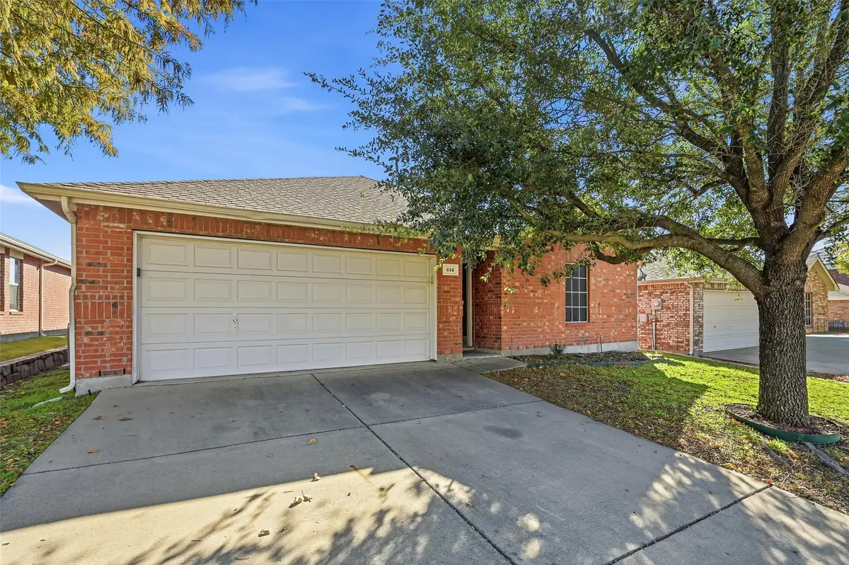 614 Lincoln Avenue, Lavon, TX 75166 - Image #1