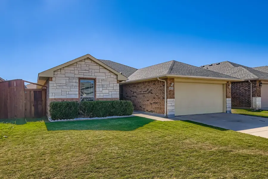9017 Curacao Drive, Fort Worth, TX 76123 - Image #2