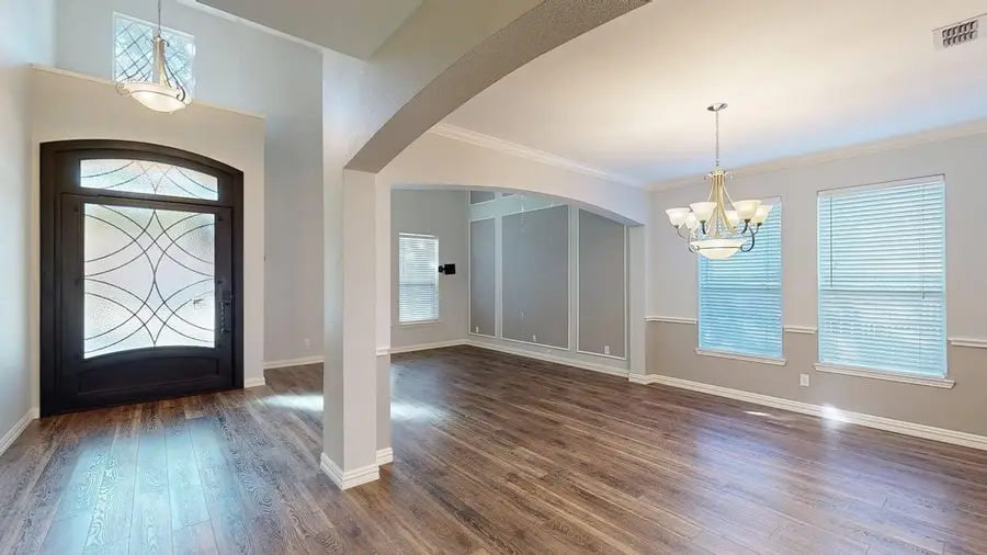 200 Patricia Lane, Highland Village, TX 75077 - Image #3