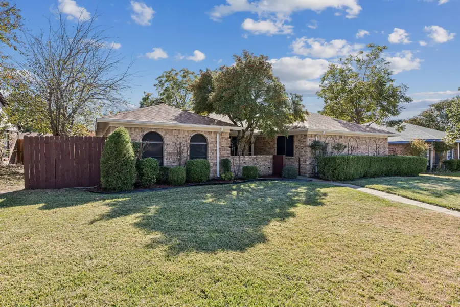 1020 Baxter Drive, Plano, TX 75025 - Image #2