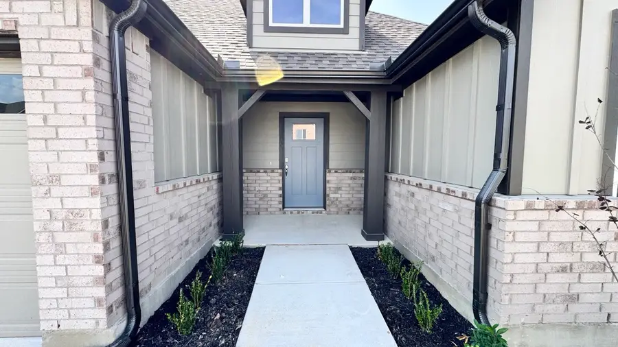 10857 Black Onyx Drive, Fort Worth, TX 76036 - Image #2