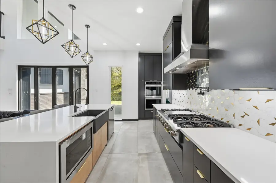 2303 Timber Creek Court, Cedar Hill, TX 75104 - Image #2