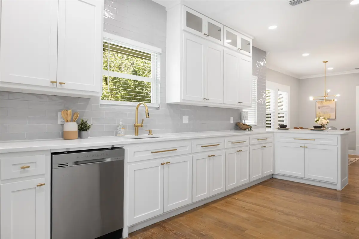 813 Elsbeth Street, Dallas, TX 75208 - Image #1