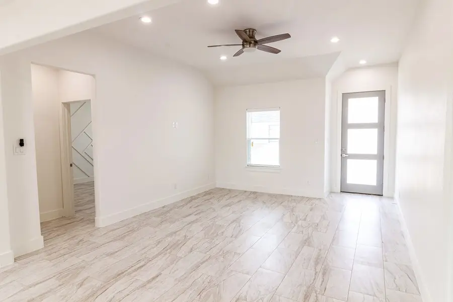 540 Highview Court, Godley, TX 76044 - Image #3