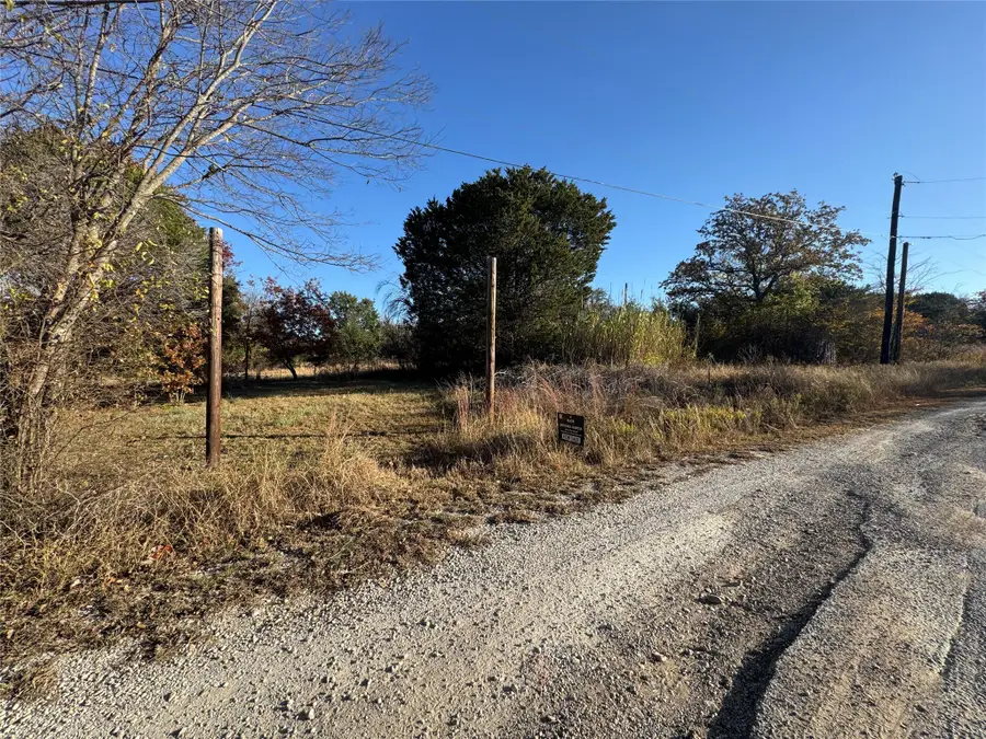 3704 Alabama Trail, Granbury, TX 76048 - Image #2