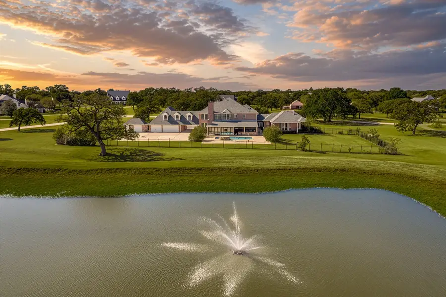 6035 Oak Hollow Drive, Burleson, TX 76028 - Image #3