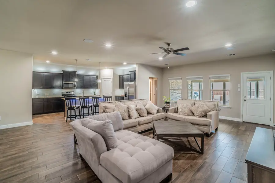 1249 Elmwood Drive, Cedar Hill, TX 75104 - Image #2