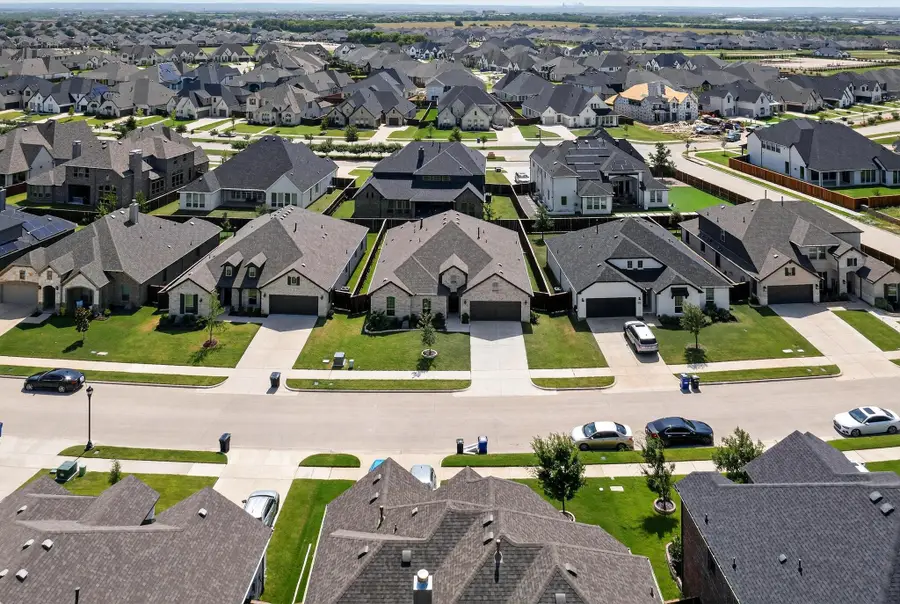 1525 Wild Indigo Drive, Mansfield, TX 76063 - Image #2