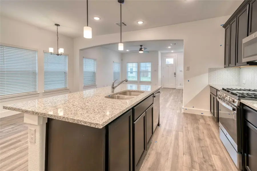 1403 Avocado Lane, Gainesville, TX 76240 - Image #3