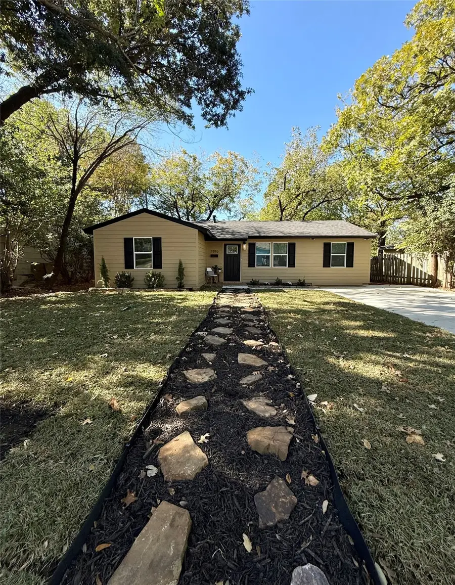 1816 Will Scarlet Road, Arlington, TX 76013 - Image #2