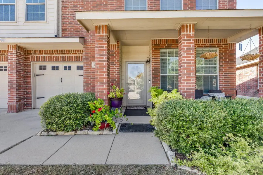 9237 Tierra Verde Drive, Fort Worth, TX 76177 - Image #3