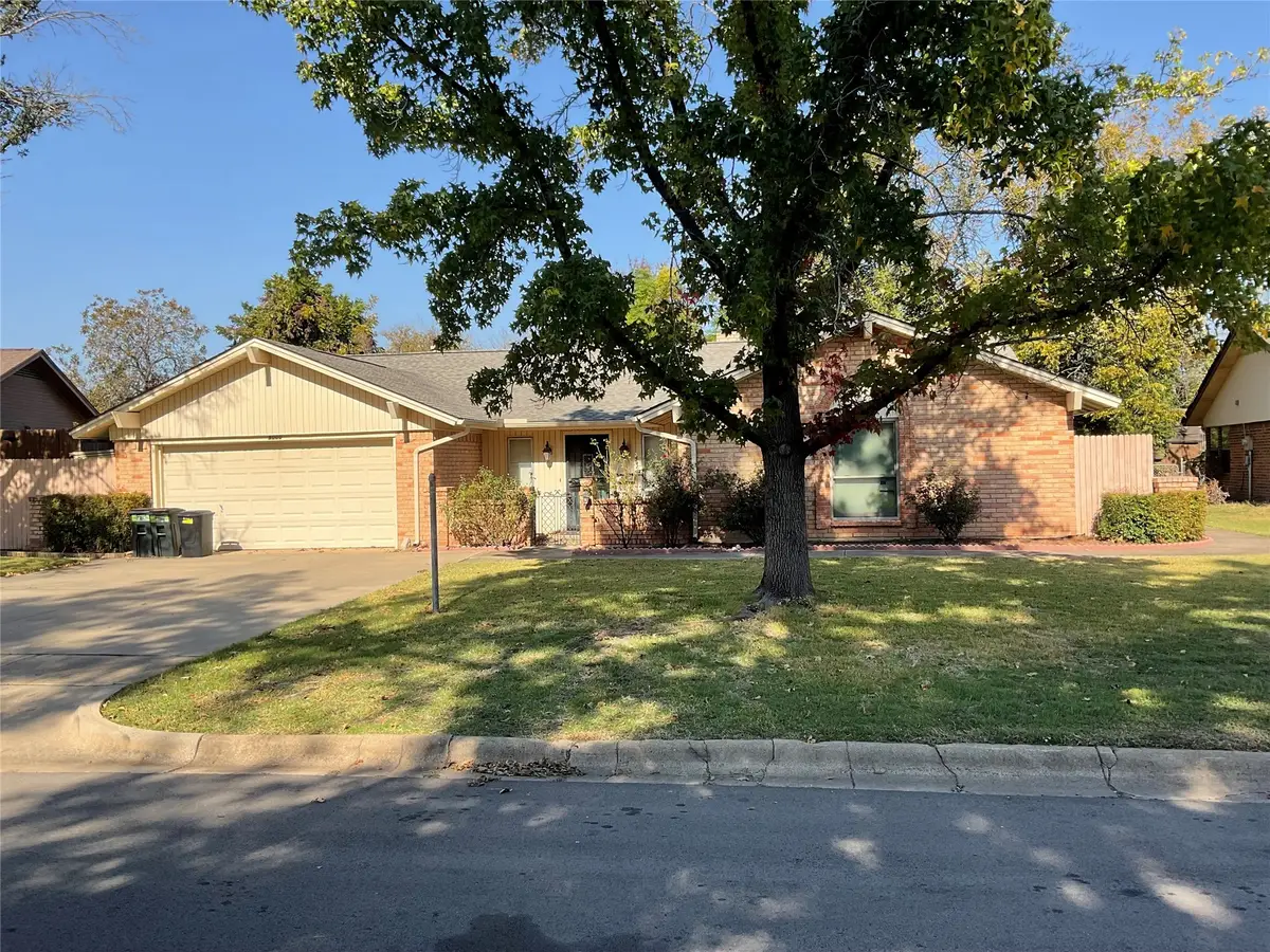 9000 Sirocka Drive, Benbrook, TX 76116 - Image #1