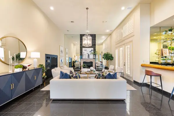 3118 Shadow Drive W, Arlington, TX 76006