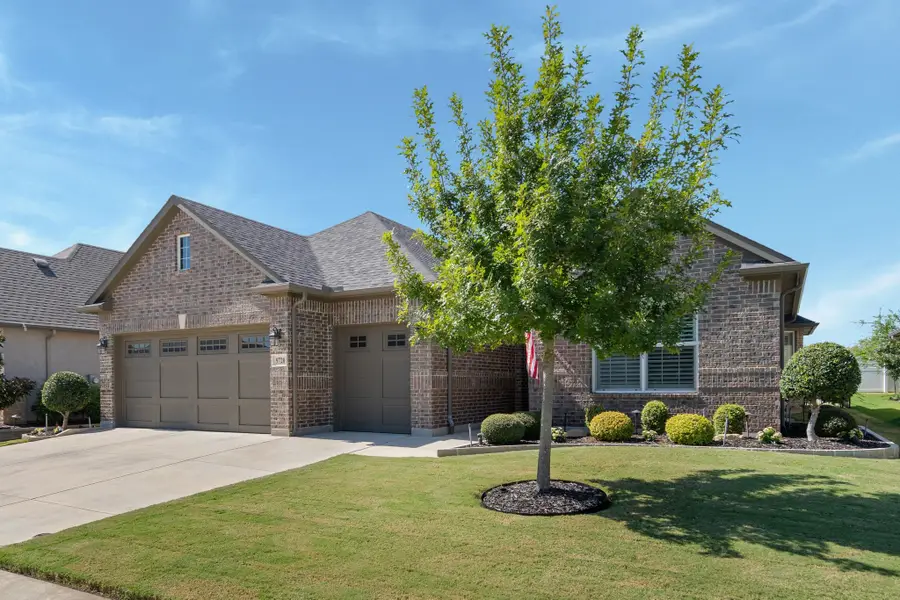 9720 Silver Rock Way, Denton, TX 76207 - Image #2