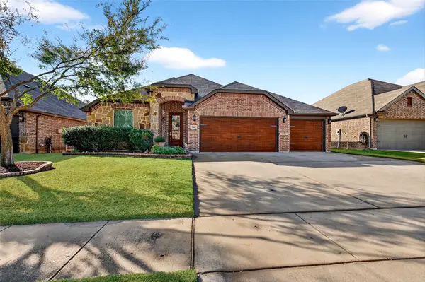 289 Hilltop Drive, Justin, TX 76247