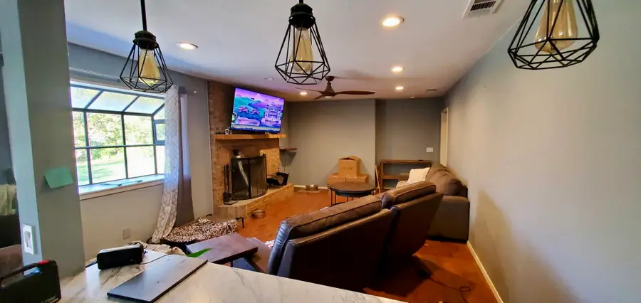 1417 Oak Hills Drive, Graham, TX 76450 - Image #3