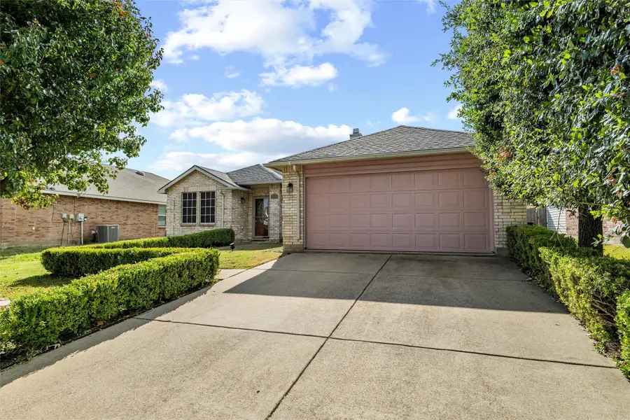 2023 Cap Rock Lane, Grand Prairie, TX 75052 - Image #2