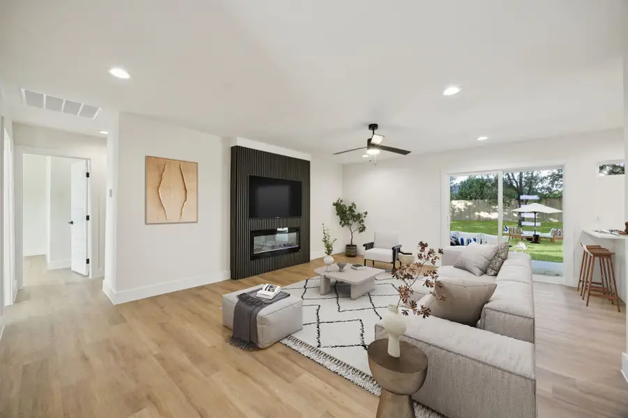 3404 Green Hill Drive, Arlington, TX 76014 - Image #2