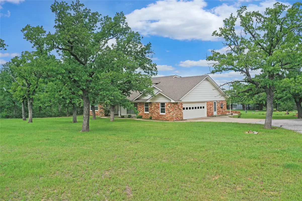 290 Burwick Road, Jacksboro, TX 76458 - Image #1
